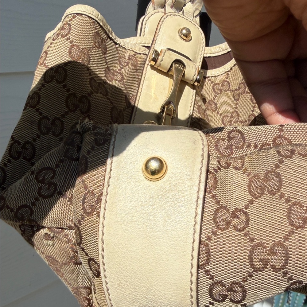 Gucci Pelham Beige GG Canvas Shoulder Bag with Braided Straps - Picture 6 of 11